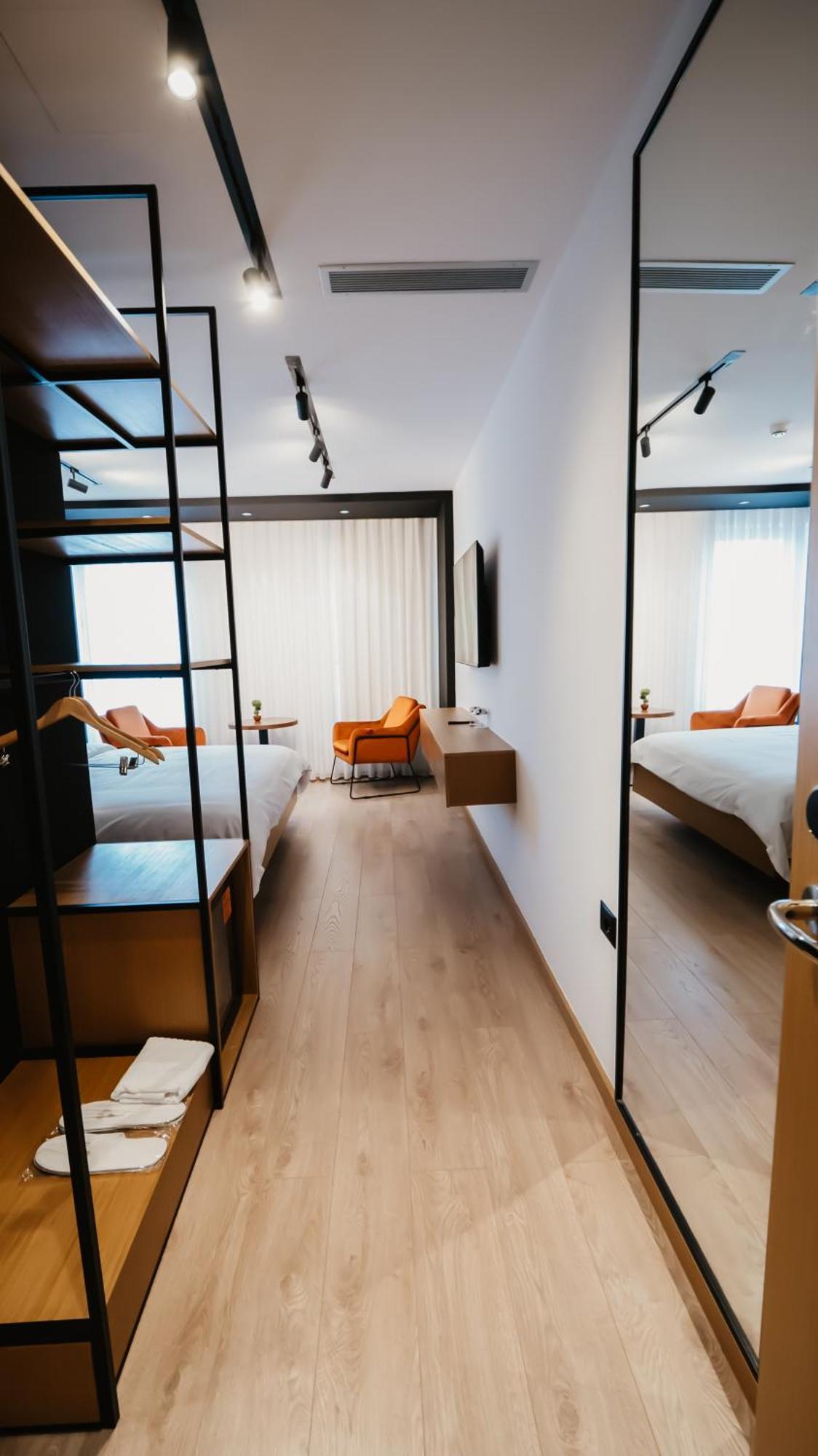 Baz'Hur Boutique Hotel Kukes エクステリア 写真