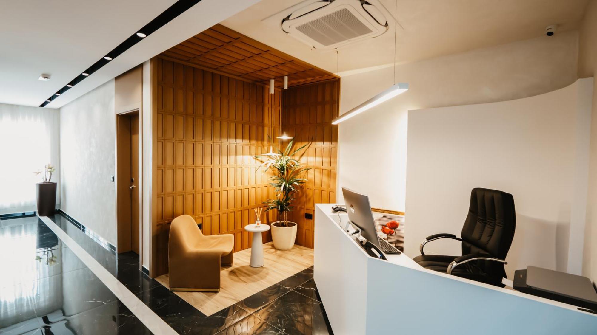 Baz'Hur Boutique Hotel Kukes エクステリア 写真