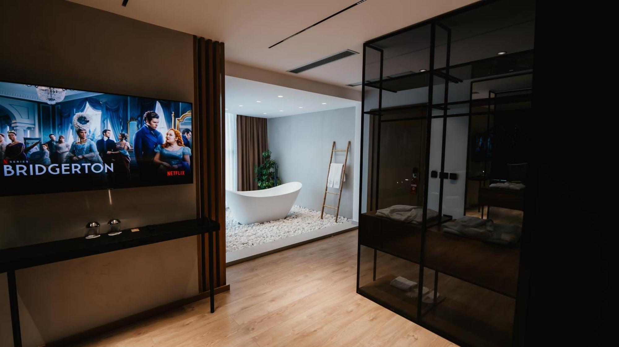 Baz'Hur Boutique Hotel Kukes エクステリア 写真
